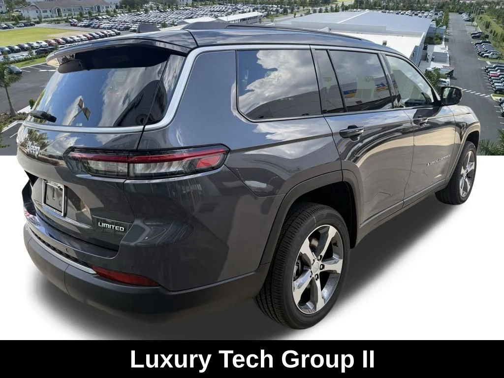 New 2026 Baltic Gray Metallic Clear-Coat Exterior Paint Jeep Limited image 4