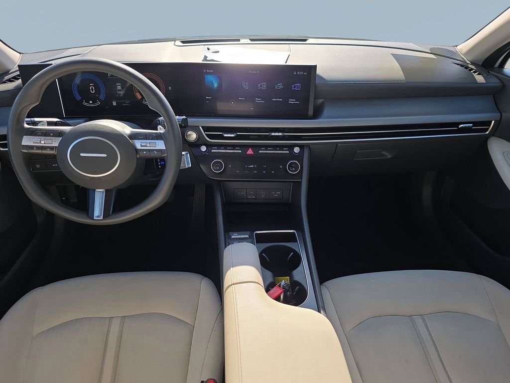 2025 Hyundai Sonata SEL - Photo 13