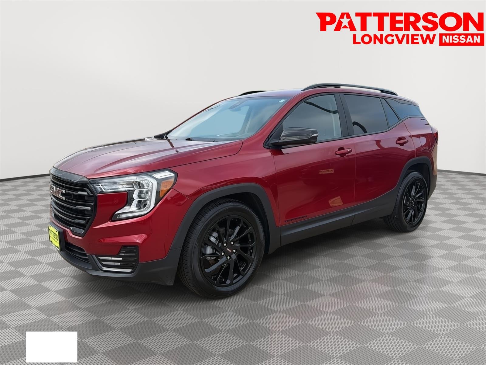 Used 2023 Volcanic Red Tintcoat GMC SLE image 4