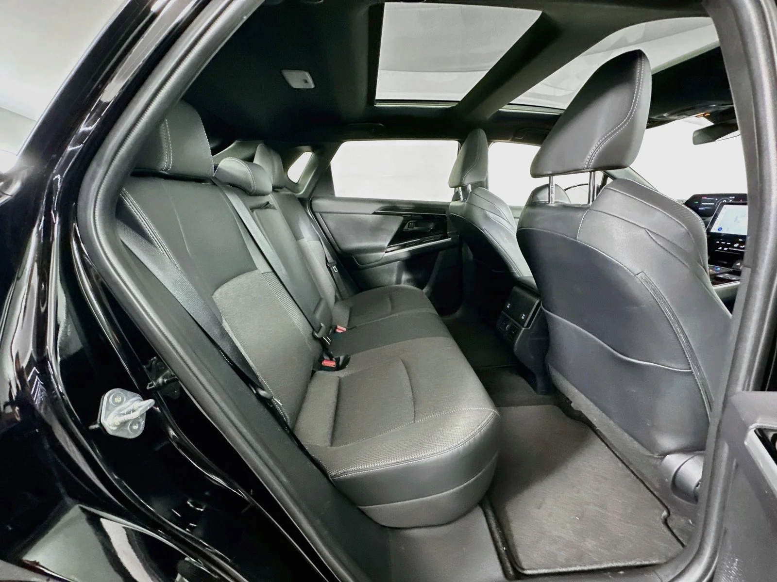 Used 2025 Black Toyota XLE image 27