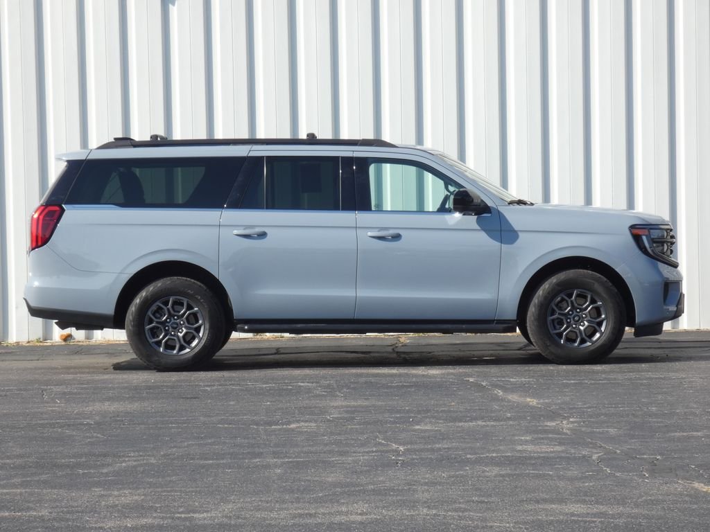 Used 2025 Ford Expedition Active with VIN 1FMJK1J87SEA24516 for sale in Kansas City