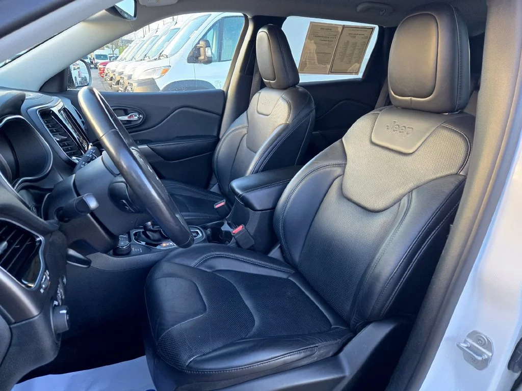Used 2019 White Jeep Limited image 14