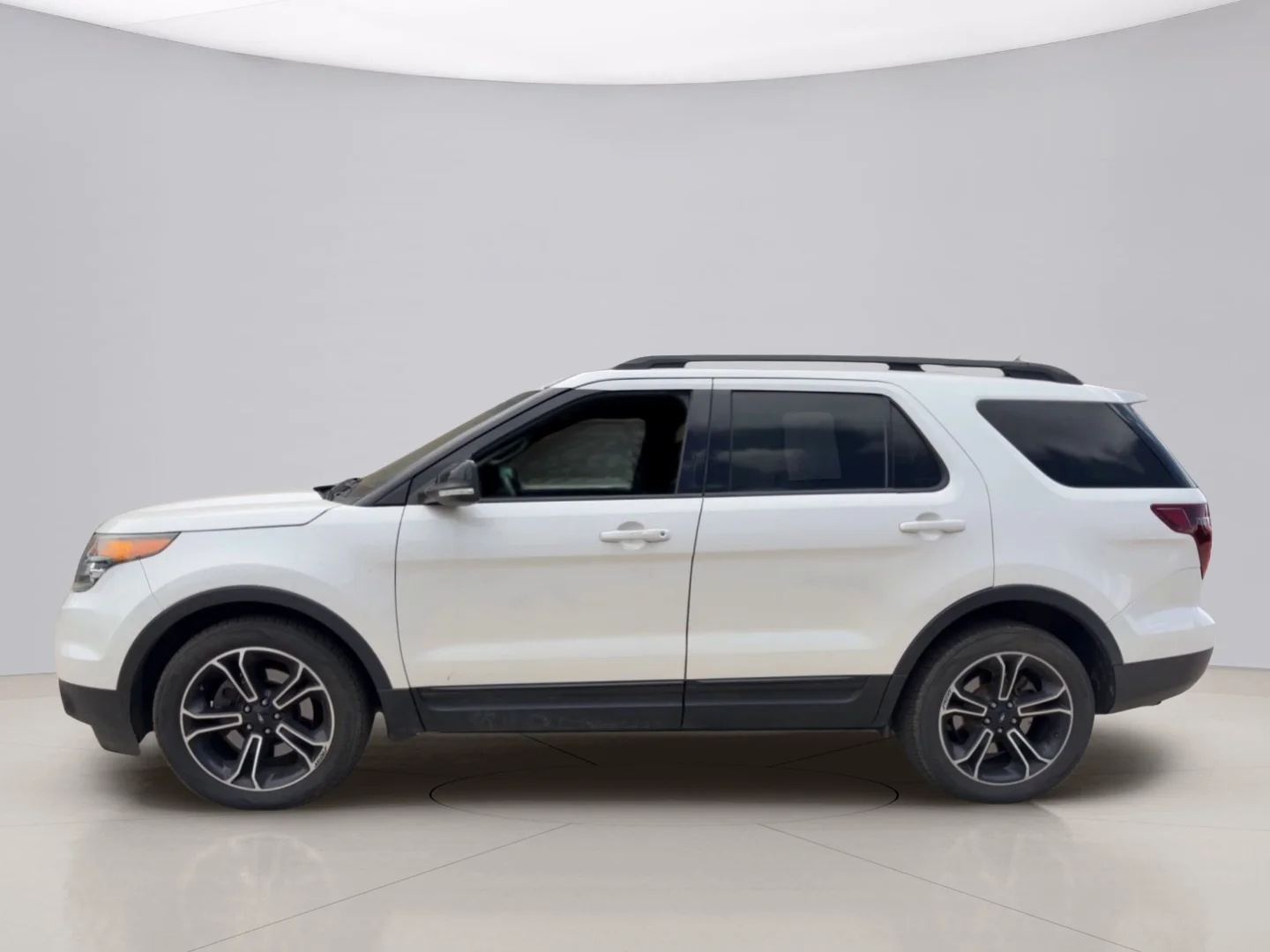 Used 2015 White Ford SPORT image 2