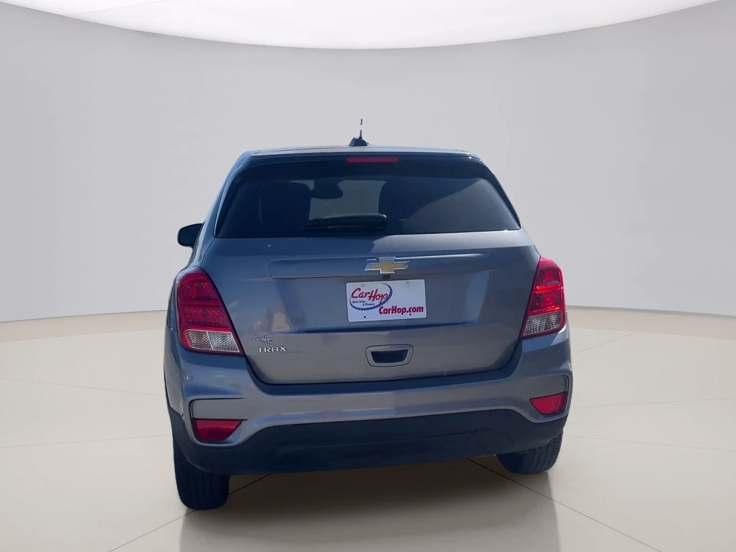 Used 2020 Gray Chevrolet LS image 4