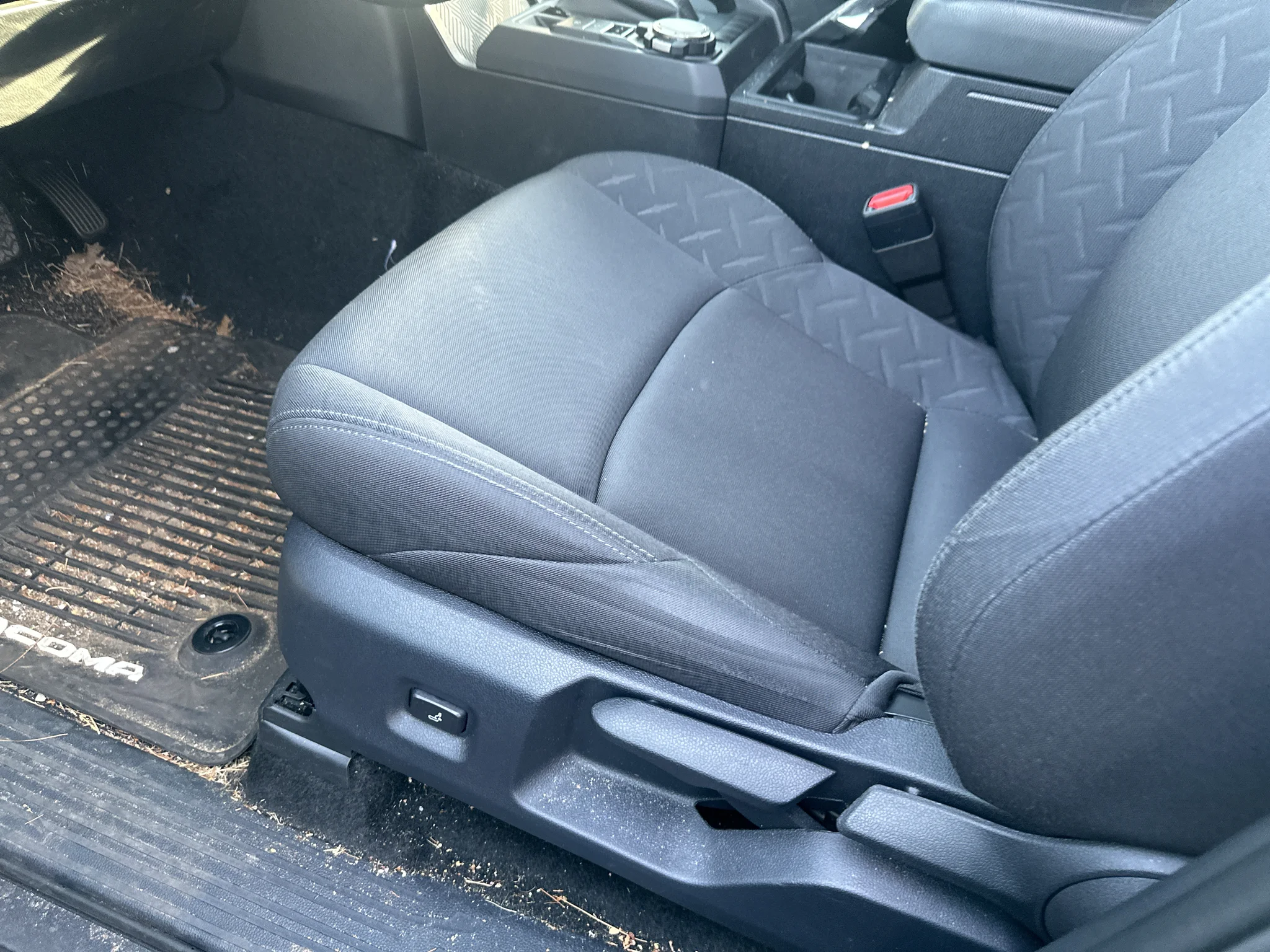 Used 2024 Underground Toyota SR image 5