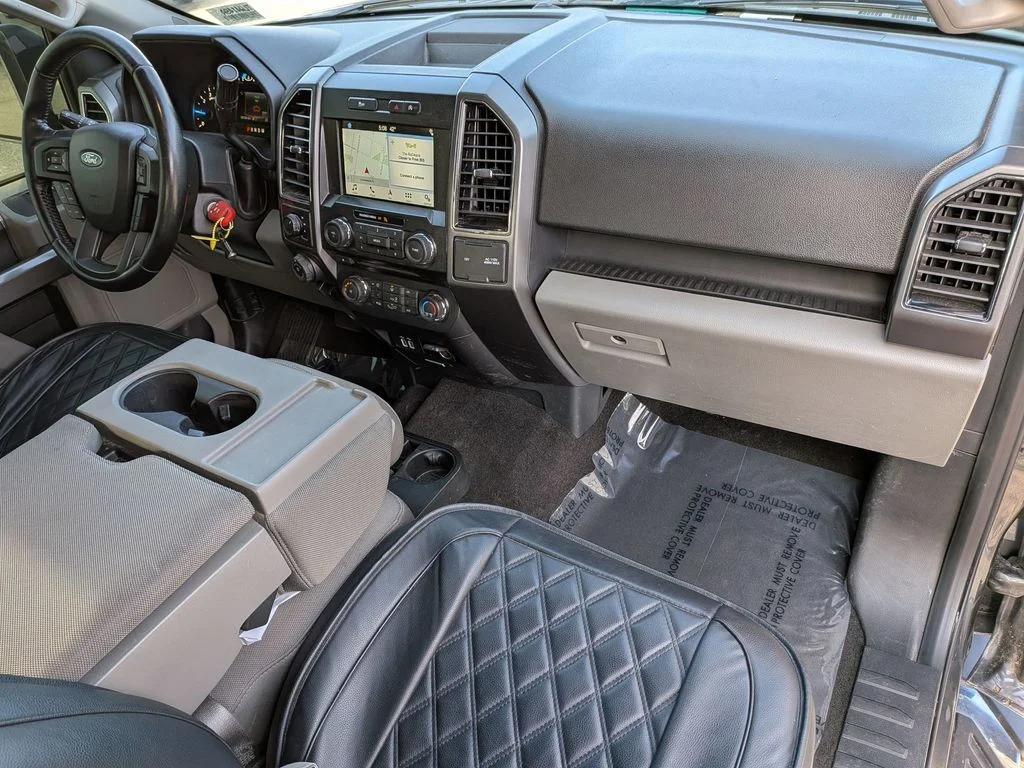 Used 2018 Gray Ford XLT image 26