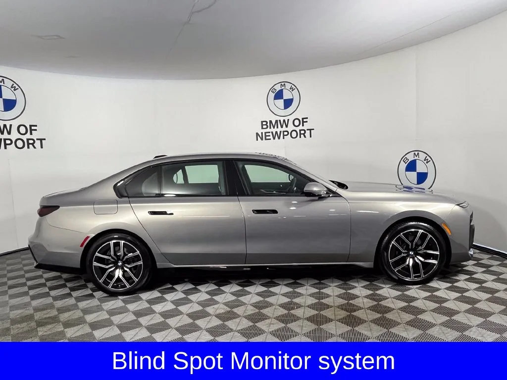 Used 2026 Gray Metallic BMW 740i xDrive image 8