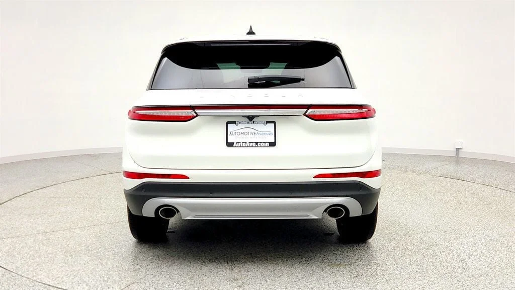Used 2023 Pristine White Metallic Tri-Coat Lincoln Standard AWD w/ Equipment Group 101A and Co-Pilot360 Vision image 6