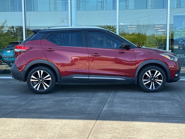 2019 Nissan Kicks SR