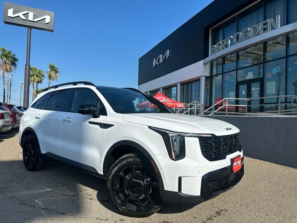New 2026 White Kia X-Line SX image 1