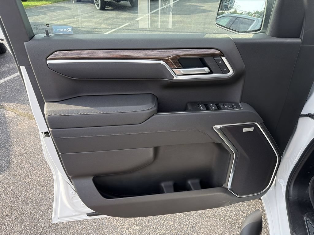 2026 Chevrolet Silverado 1500 RST - Photo 13