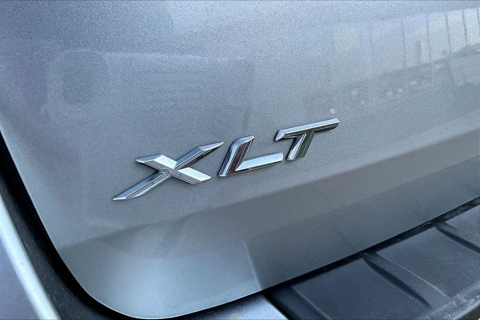 Used 2022 Iconic Silver Ford XLT image 8