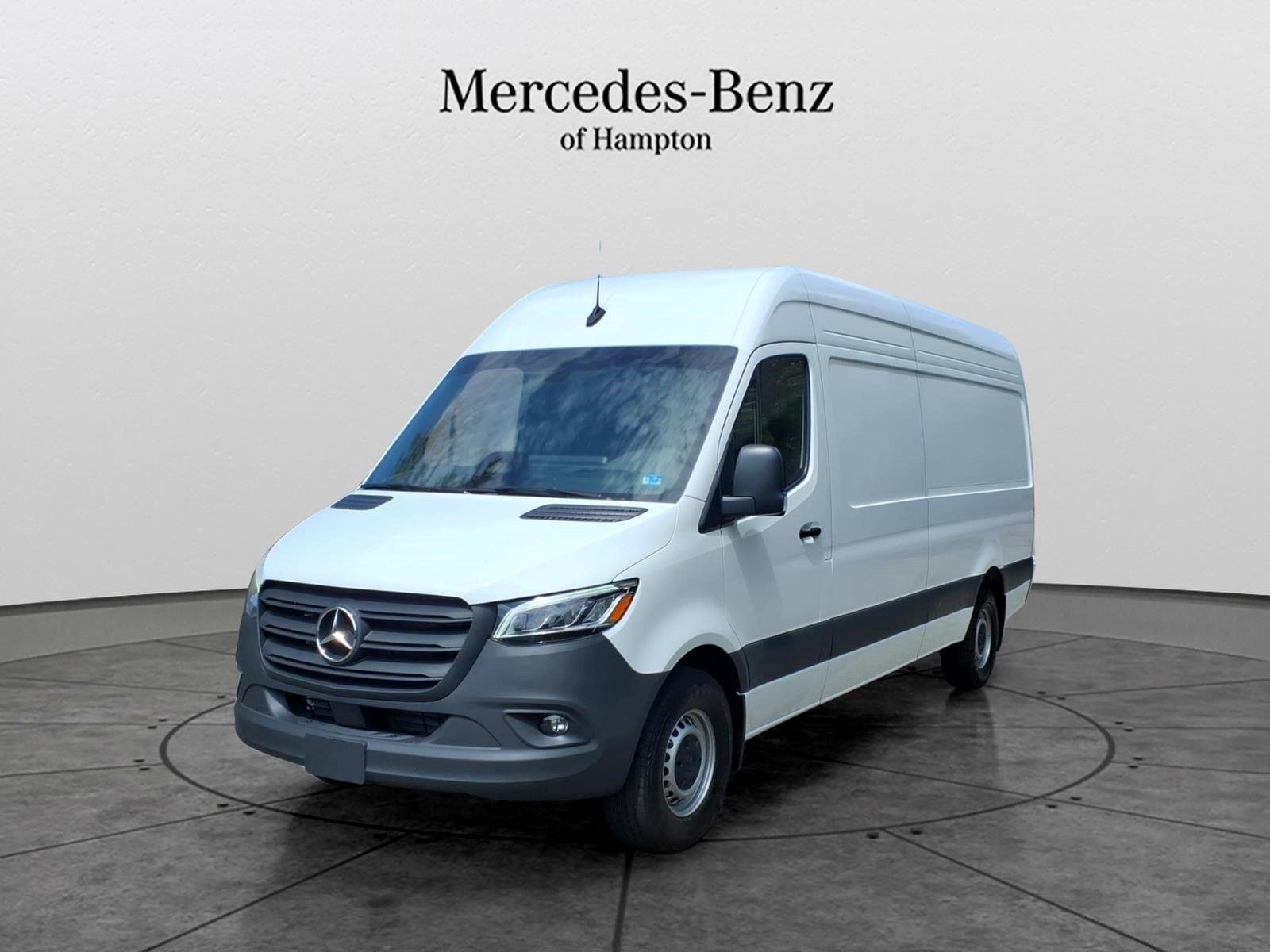 2026 Mercedes-Benz Sprinter 2500 170 WB HO High Roof's photo