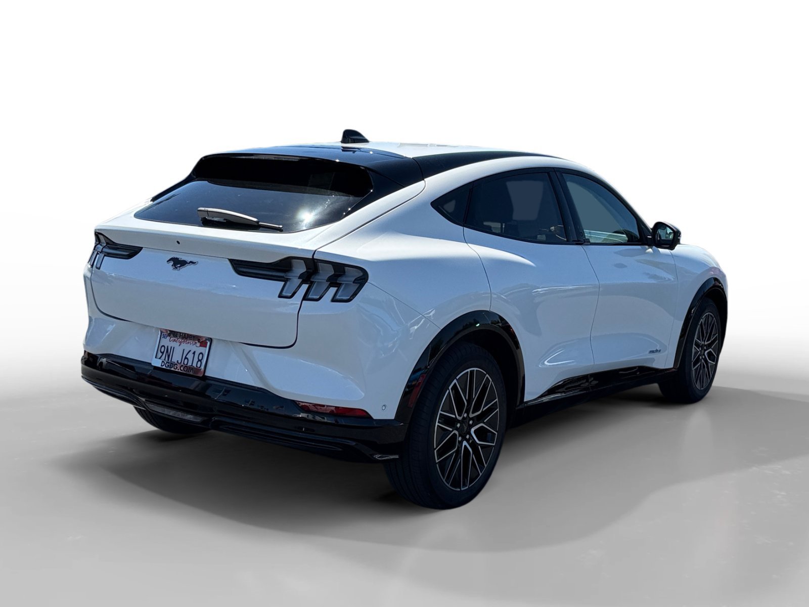 Certified Used 2024 White Metallic Ford Premium image 5