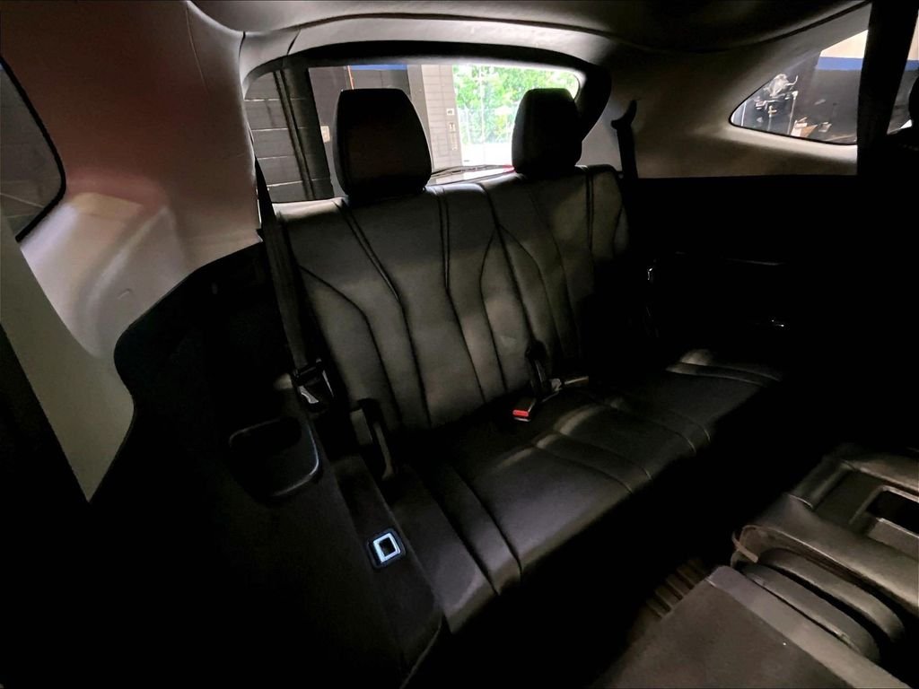 Used 2023 Black Acura Technology image 17