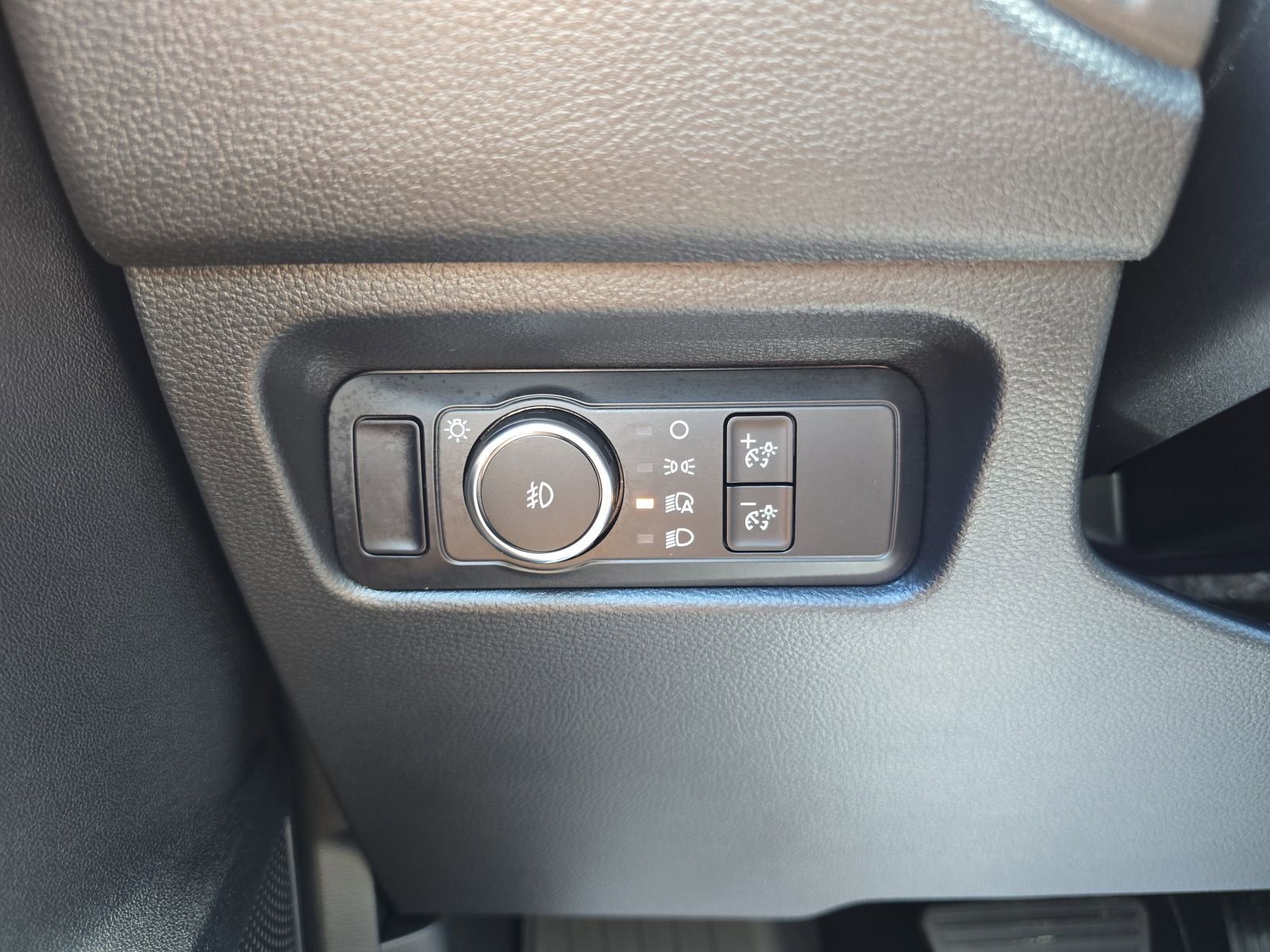 New 2025 Marsh Gray Ford XL image 21