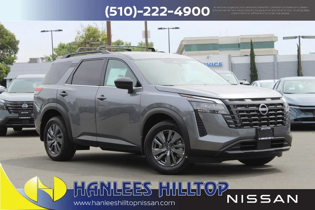 2026 Nissan Pathfinder SV 4WD's photo
