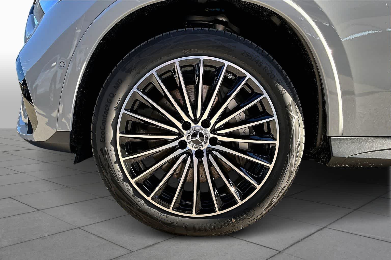 New 2026 MANUFAKTUR Alpine Grey Mercedes-Benz GLC 300 image 20