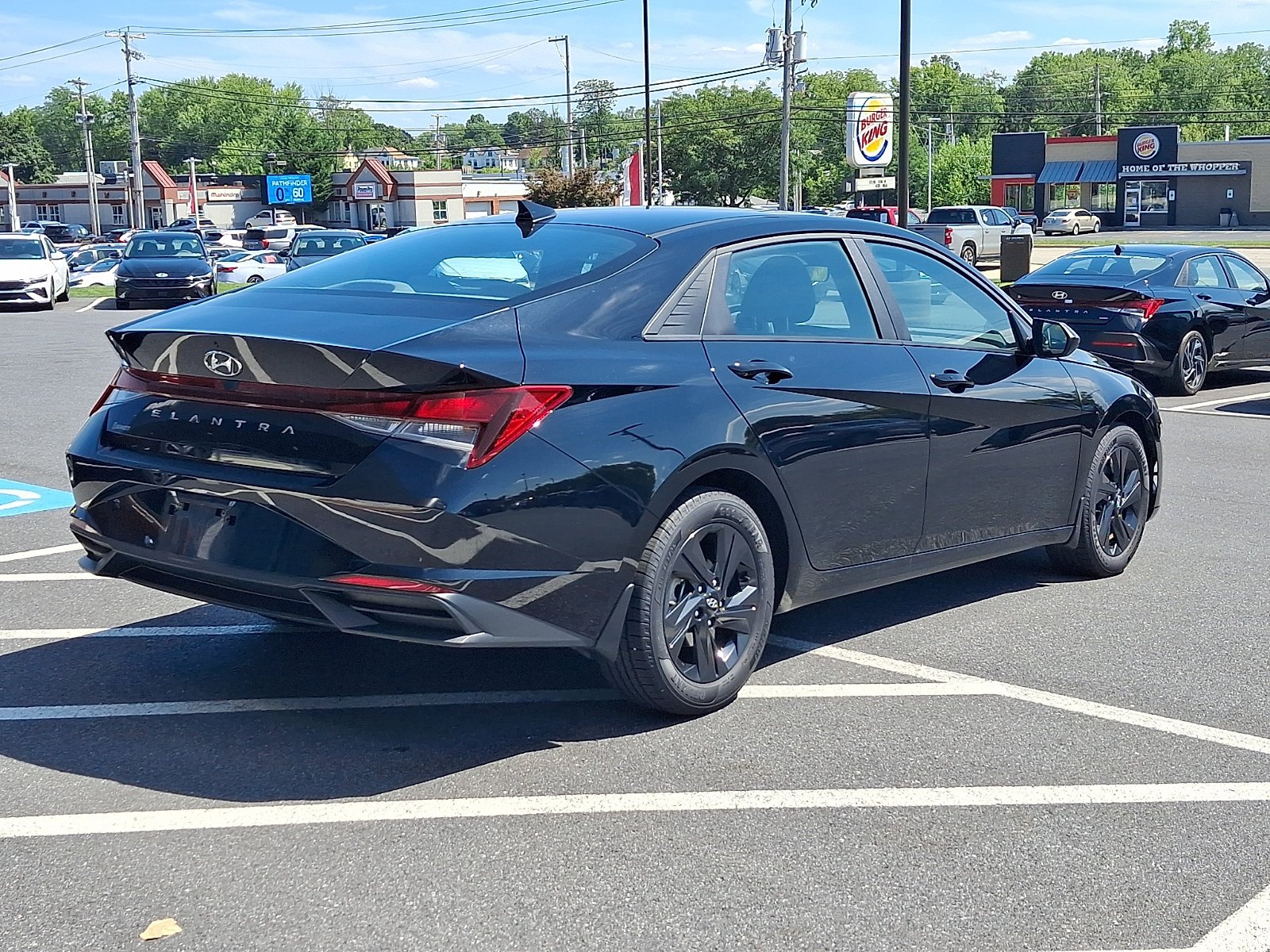 Certified Used 2023 Phantom Black Hyundai SEL image 6