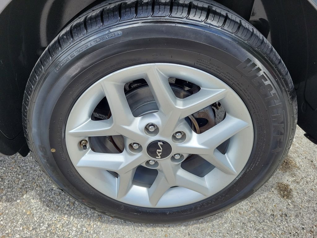 Used 2024 Gray Kia LX image 6