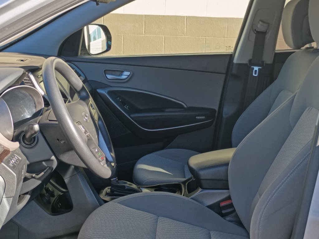 Used 2017 Iron Frost Hyundai SE image 15