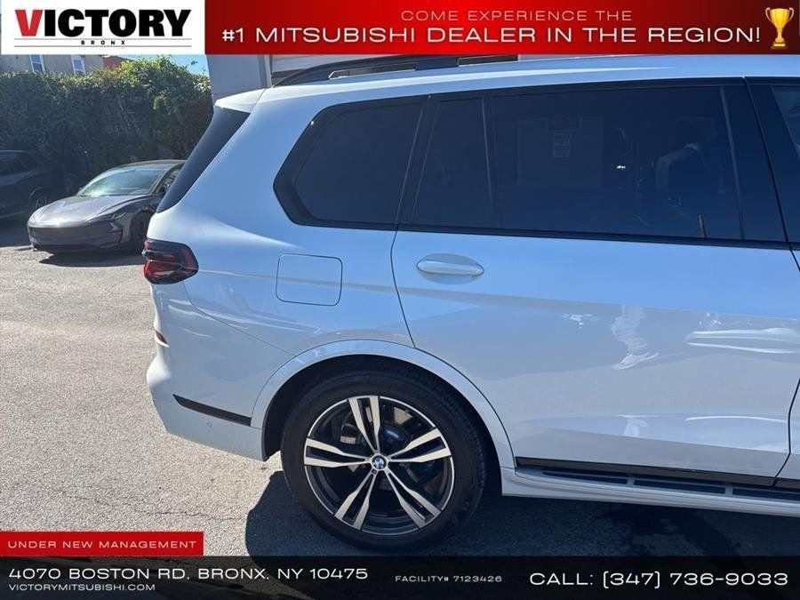 Used 2024 White BMW xDrive40i image 10