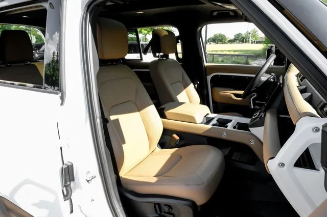 New 2026 White Land Rover S image 40