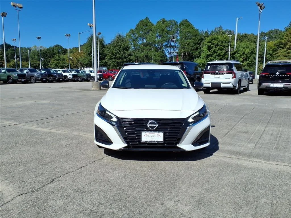 2025 Nissan Altima
