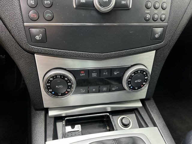 Used 2009 Beige Mercedes-Benz 3.0L Luxury image 17