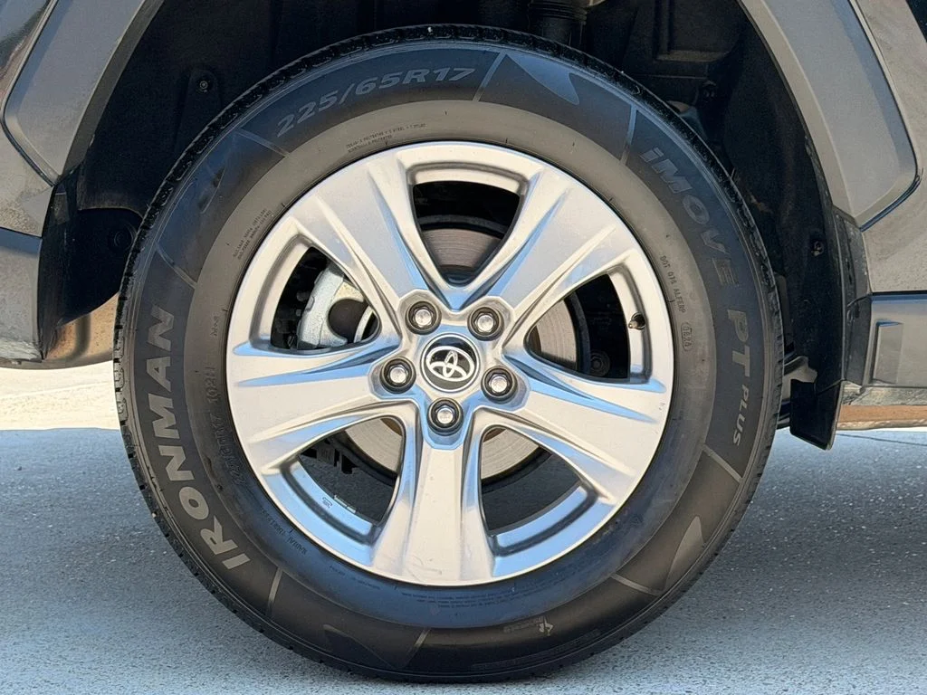 Used 2025 Black Toyota XLE image 10