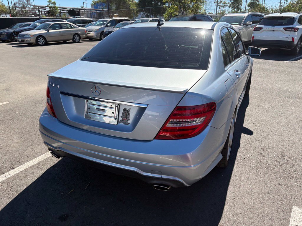 Used 2014  Mercedes-Benz C 350 image 5