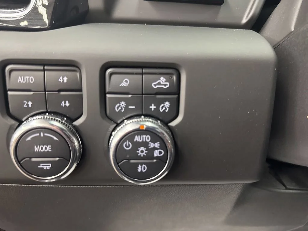 Used 2023 Sterling Metallic GMC Denali image 29