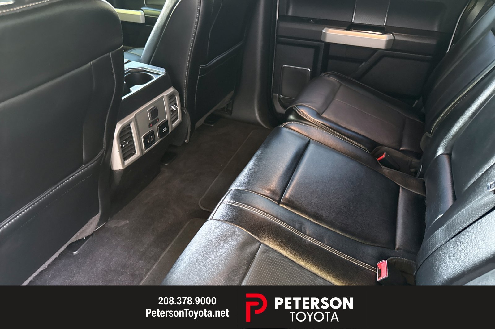 Used 2020 White Ford Lariat image 11