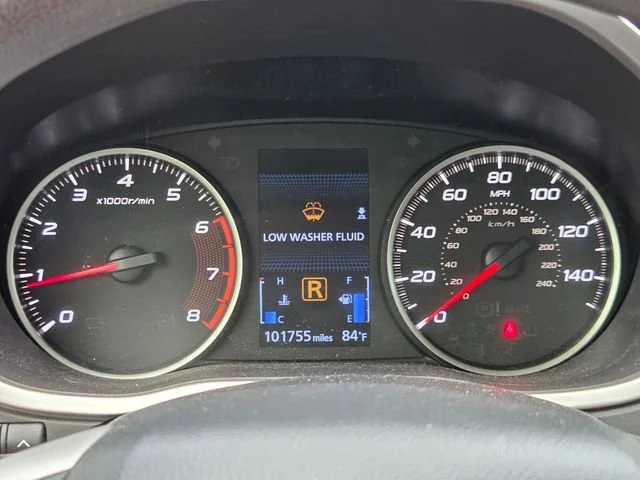 Used 2020 Silver Mitsubishi ES image 21