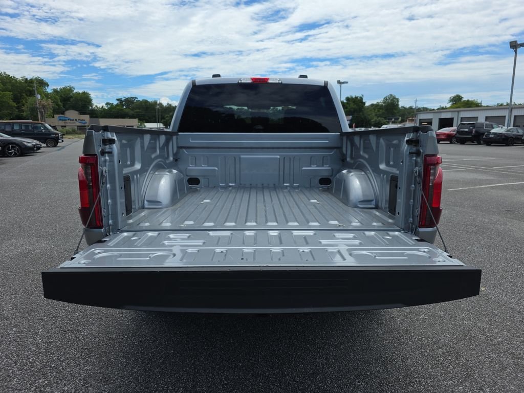Used 2025 Silver Ford XLT image 31