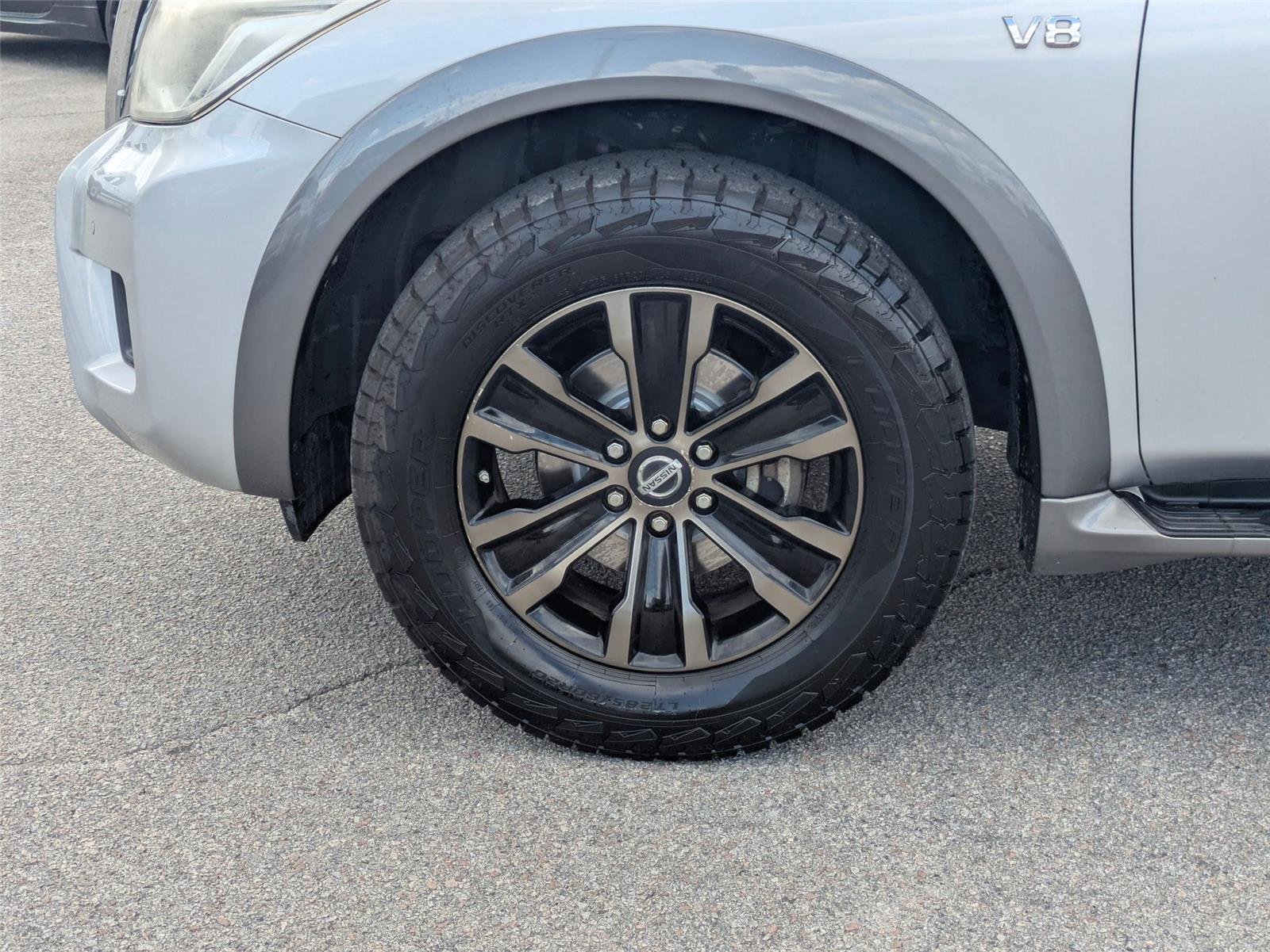 Used 2017 Brilliant Silver Nissan Platinum image 9