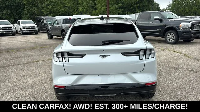 Used 2023 White Ford California Route 1 image 30
