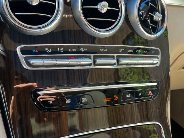 Certified Used 2022 Black Mercedes-Benz GLC 300 image 32