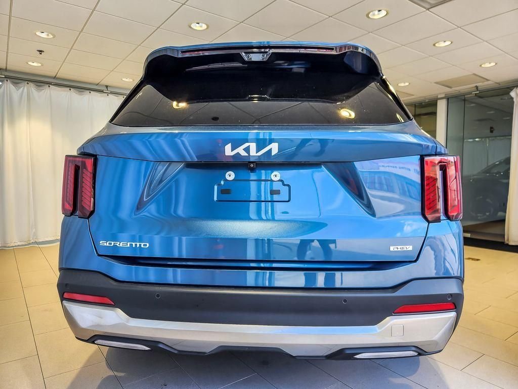 Used 2025 Mineral Blue Kia SX Prestige image 4