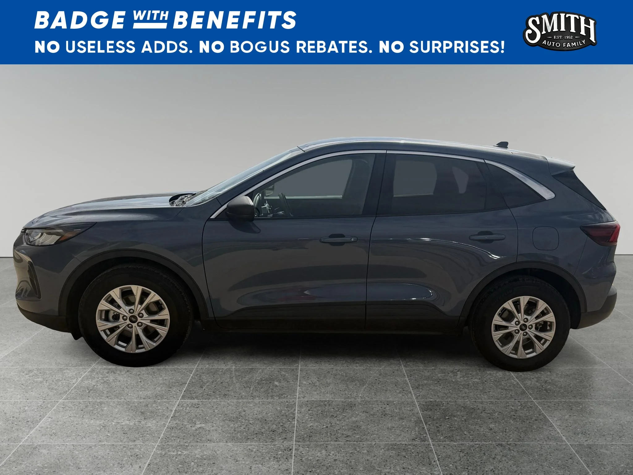 Used 2024 Vapor Blue Metallic Ford Active image 7