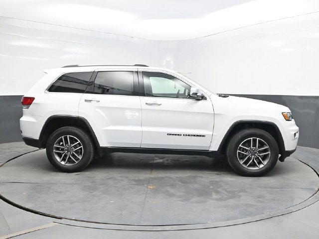 Used 2021 White Jeep Limited image 9