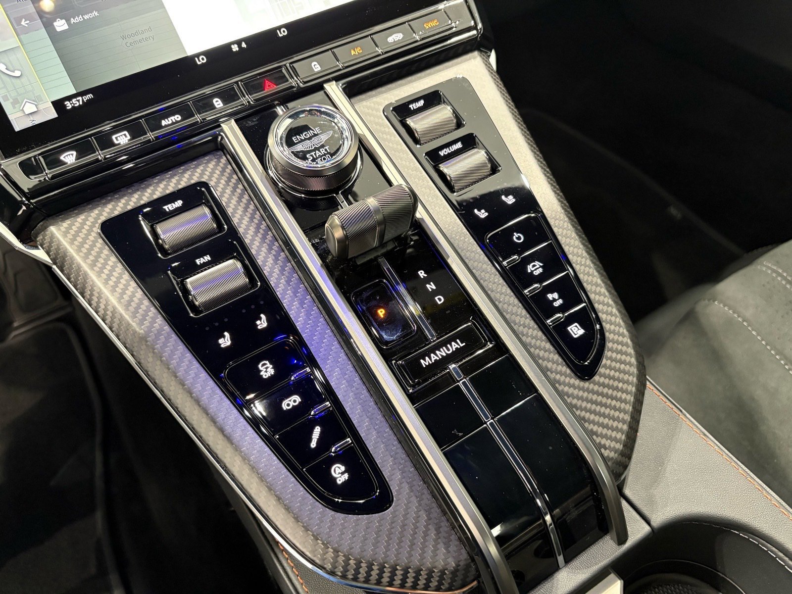 2026 Aston Martin Vantage Base - Photo 15