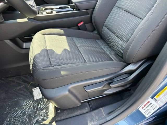 New 2027 Lakeshore Blue Metallic Chevrolet LT image 11