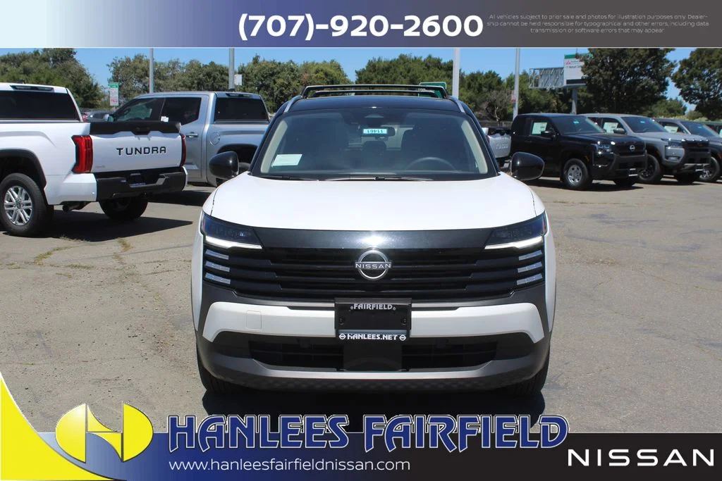 New 2026 Aspen White TriCoat / Super Black Two-tone Nissan SV image 4