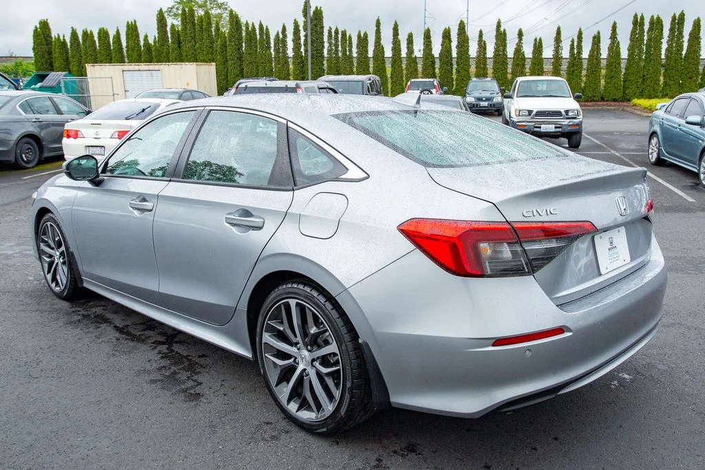 2023 Honda Civic Touring - Photo 10