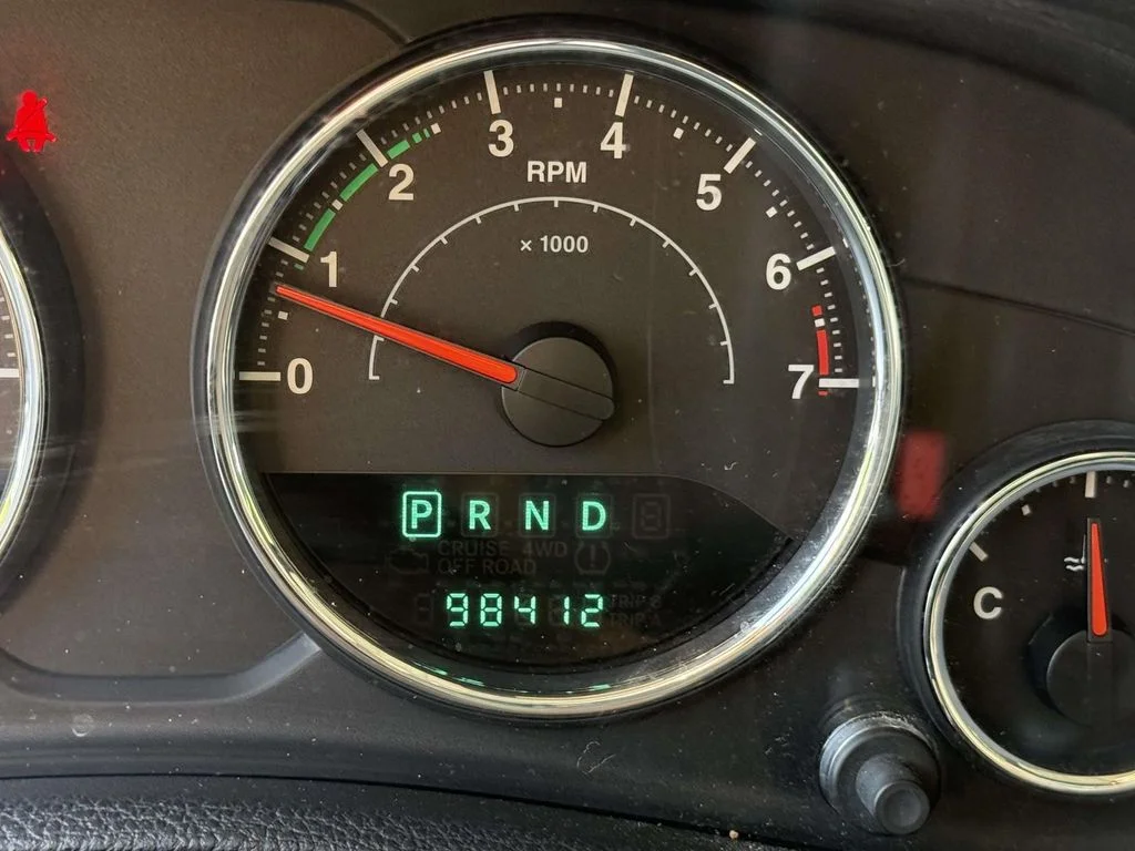 Used 2014 Black Jeep Sport image 27