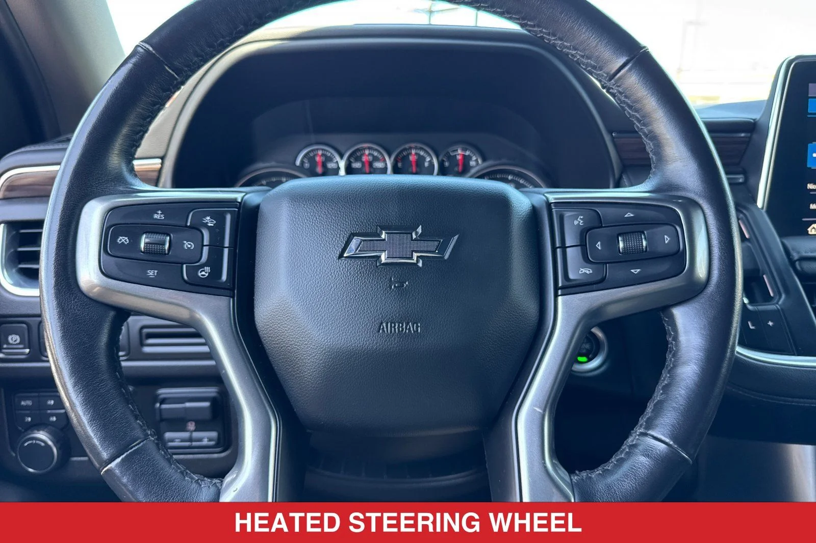 Used 2021 Gray Chevrolet Z71 image 25
