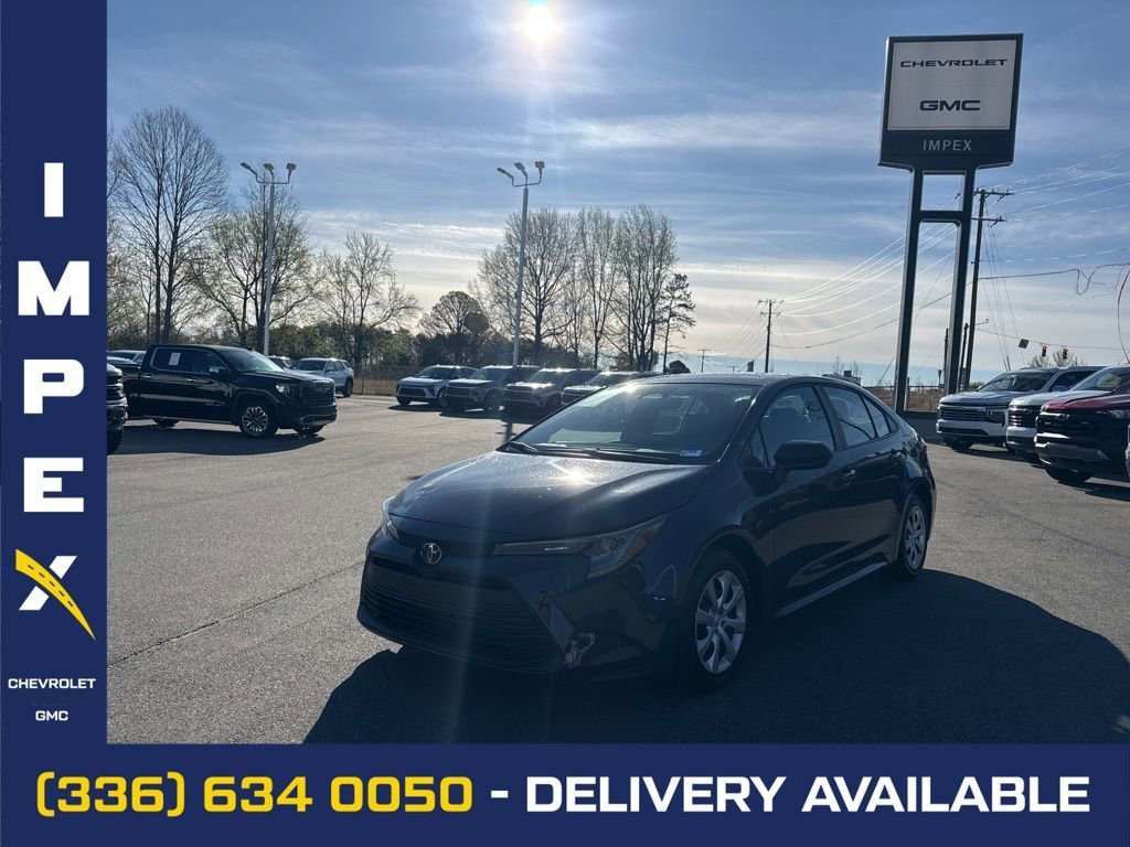 2025 Toyota Corolla LE FWD