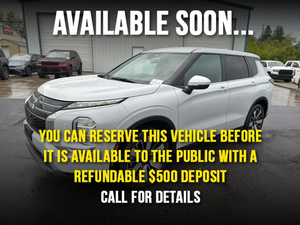 2025 Mitsubishi Outlander SE S-AWC's photo