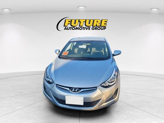 Used 2014 Silver Hyundai SE image 2